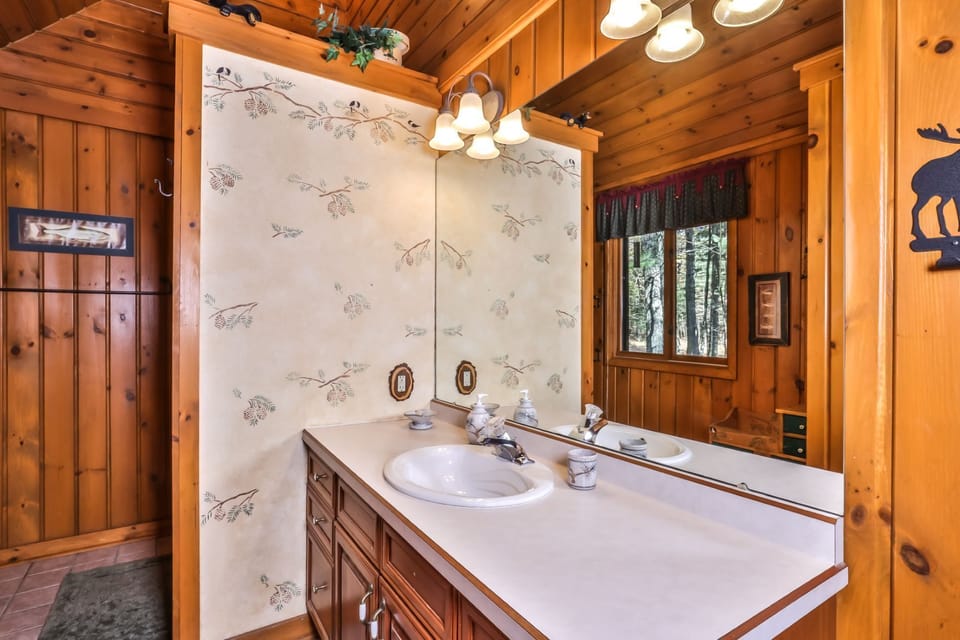 Beautiful bathroom with plenty of counter space