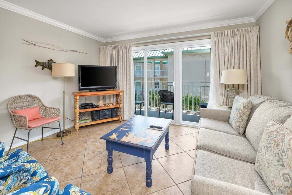 Beach Club 338 - Living Space with Balcony Access