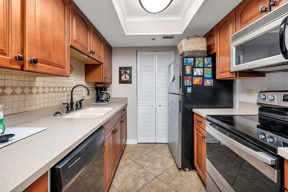 Beach Club 338 - Kitchen