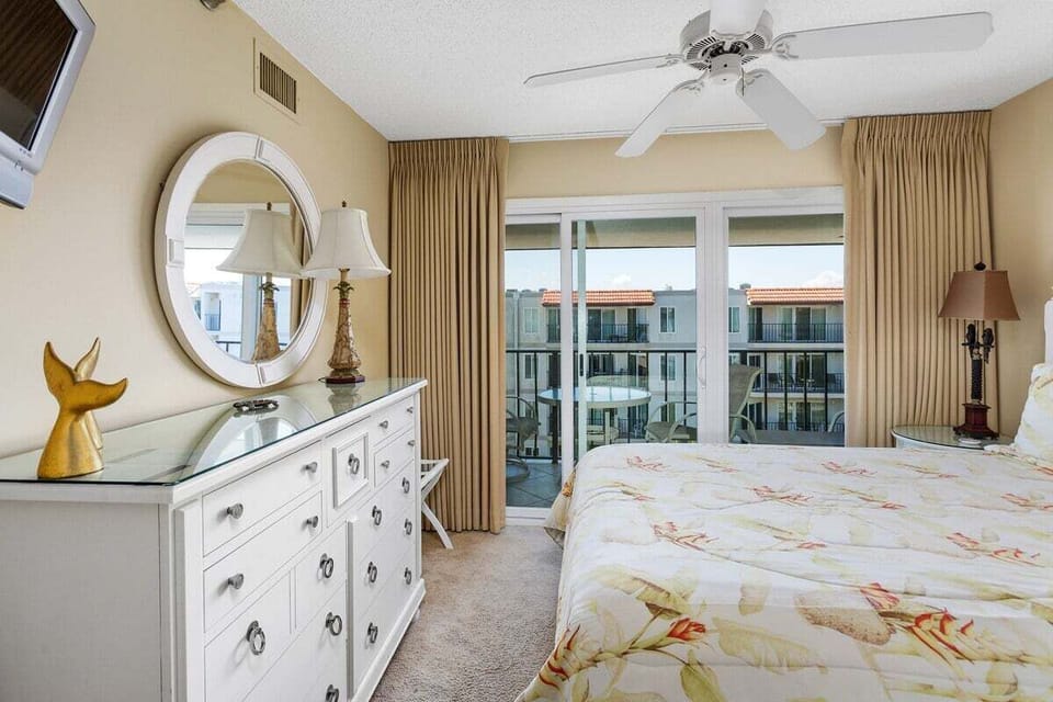 Beach Club 411 - Guest Bedroom