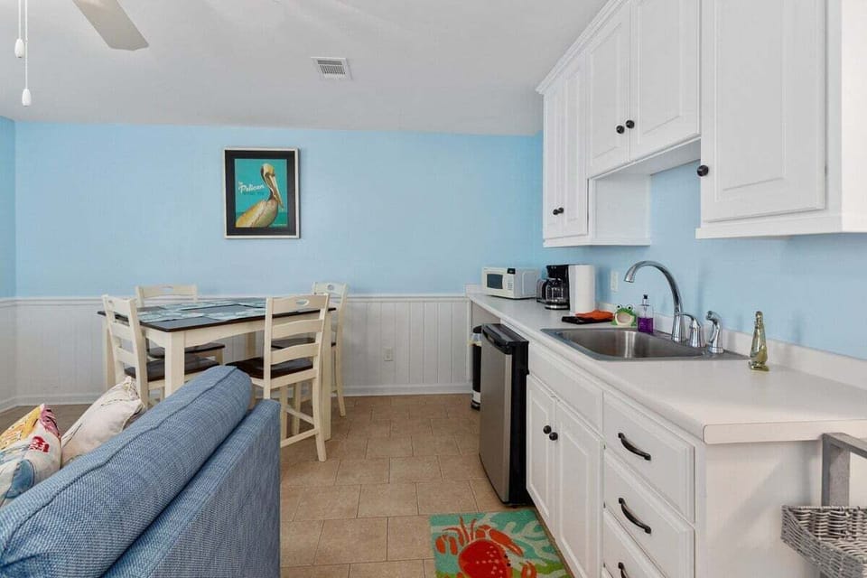 412 Union Street - Guest House Kitchenette
