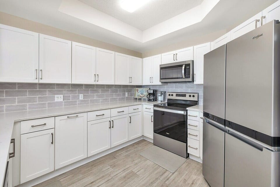 Saint Simons Grand 120 - Kitchen
