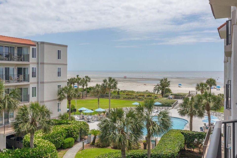 Beach Club 326 - Private Balcony