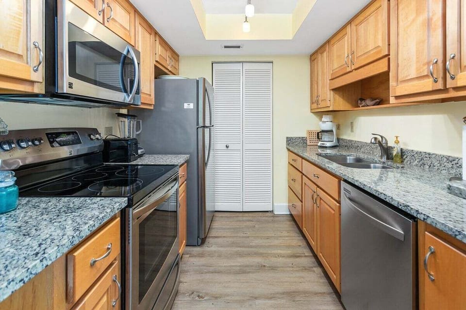 Beach Club 326 - Kitchen