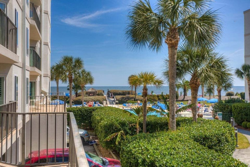 Beach Club 113 - Private Balcony