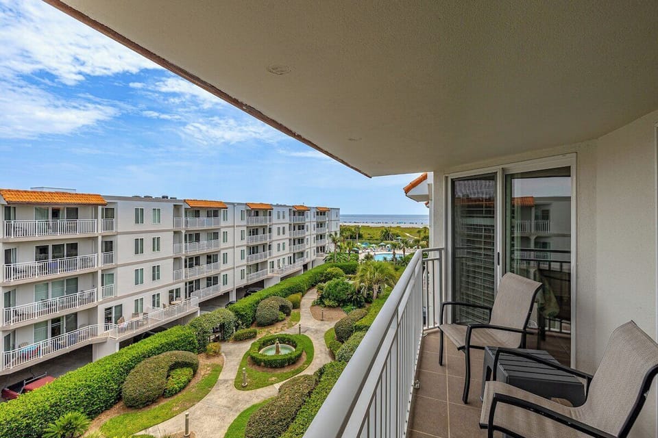 Beach Club 423 - Balcony