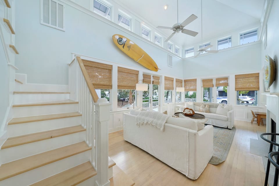 ALTERNATE VIEW OF LIVING AREA WITH FRENCH DOORS