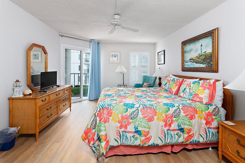 Beach Club 224 - Primary Bedroom with Balcony Access