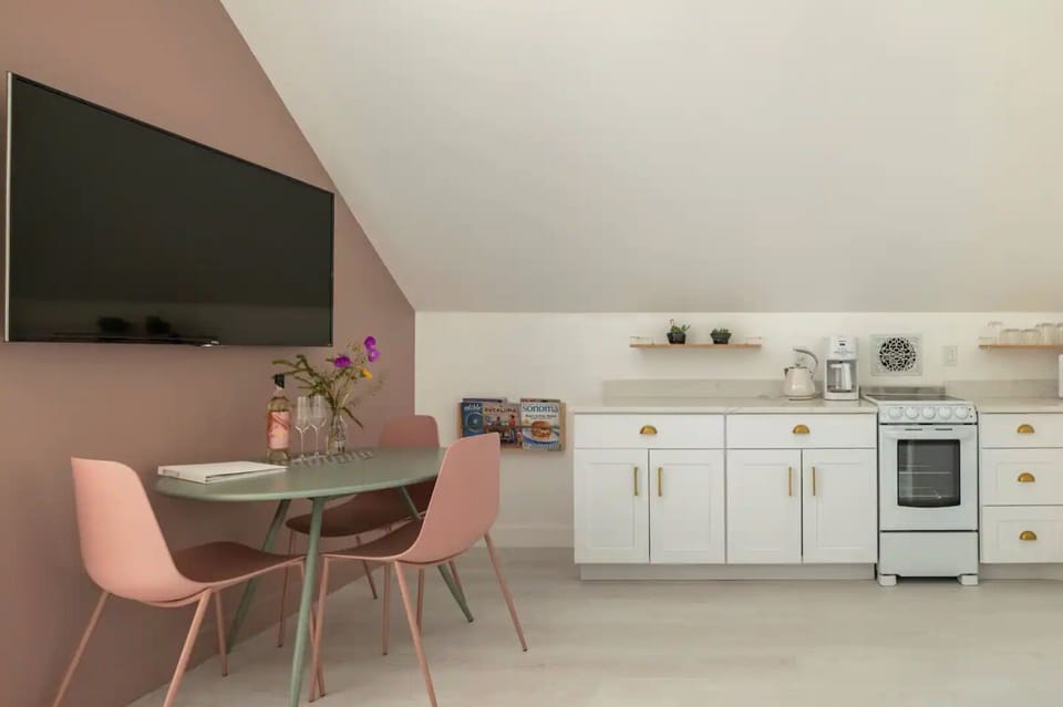 Dining area seats 4 comfortably 