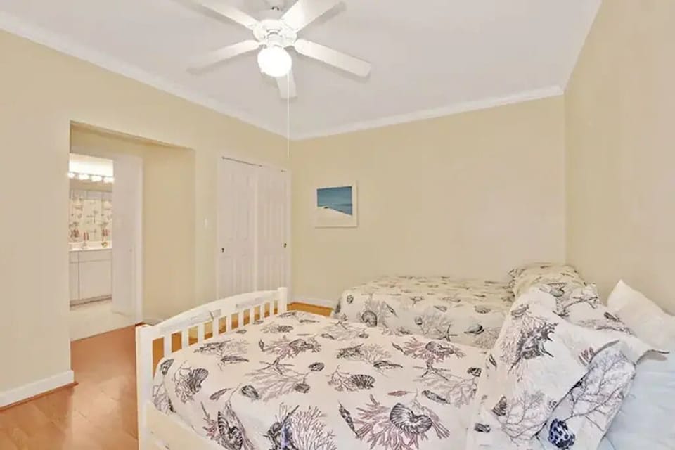 Bedroom (8)