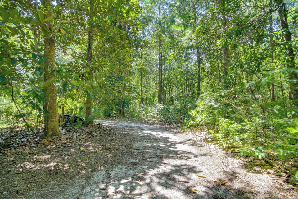 Path to Waterfront