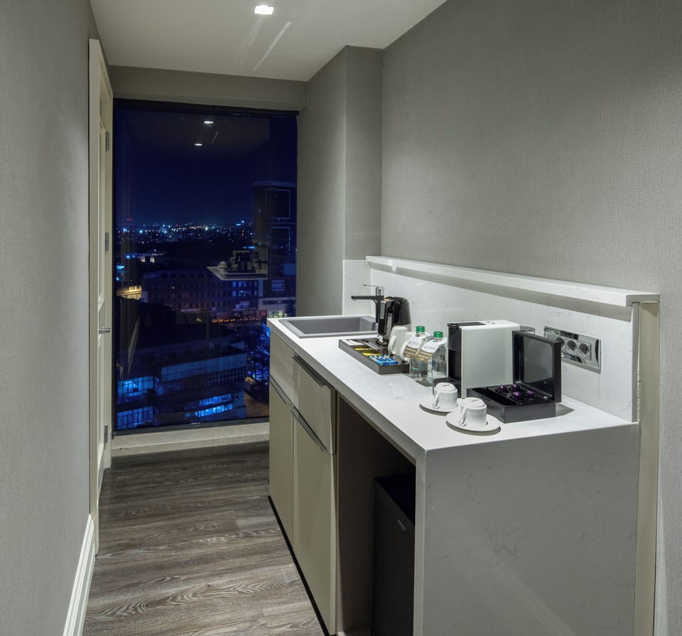 Presidential Suite | Private kitchen | Electric kettle