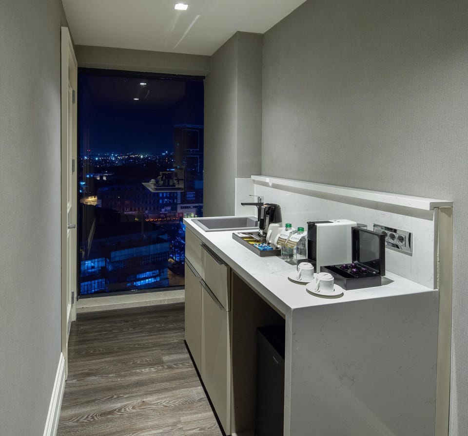 Presidential Suite | Private kitchen | Electric kettle