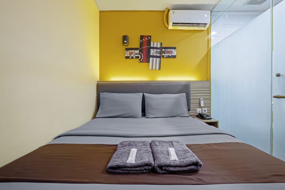 Standard Room | Desk, free WiFi, bed sheets