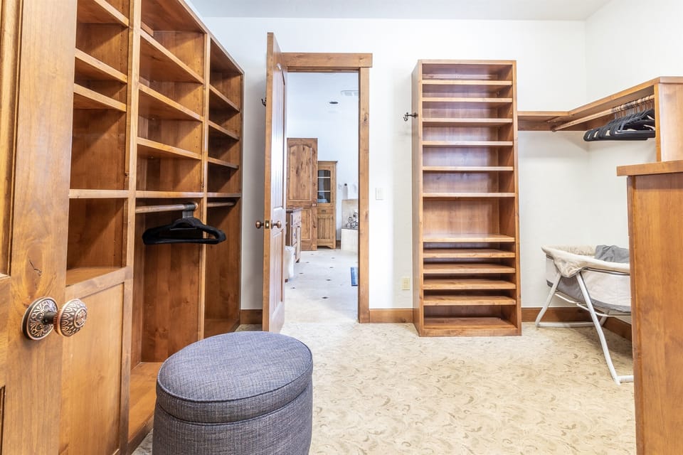 Walk In Closet