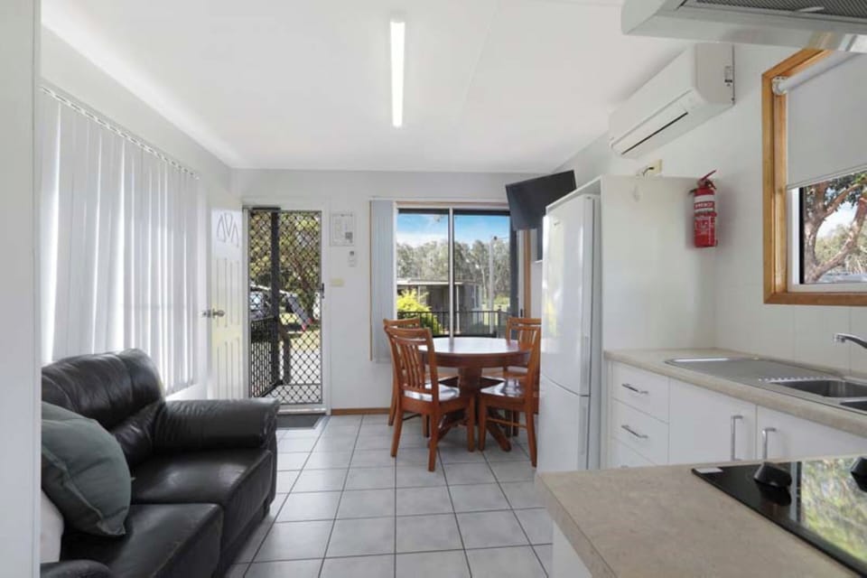 Standard Cabin - Sleeps 4 | Living area | 0-cm LCD TV with digital channels, TV