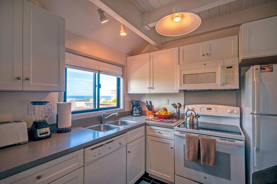 Sealodge condos | Sealodge E6 kitchen - Sealodge condos | Sealodge E6 kitchen
