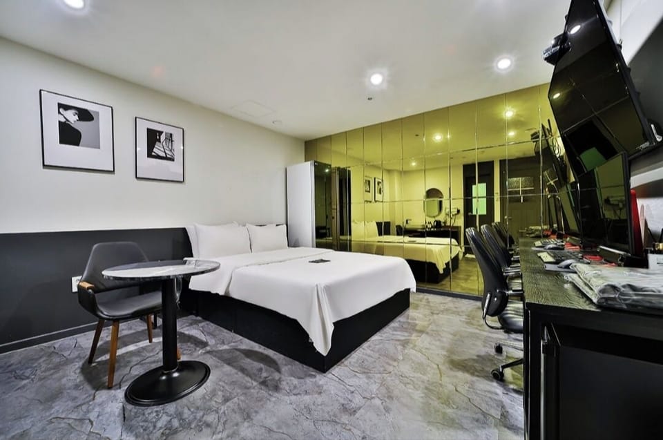 VIP Room (Korean Food Service) | Room amenity