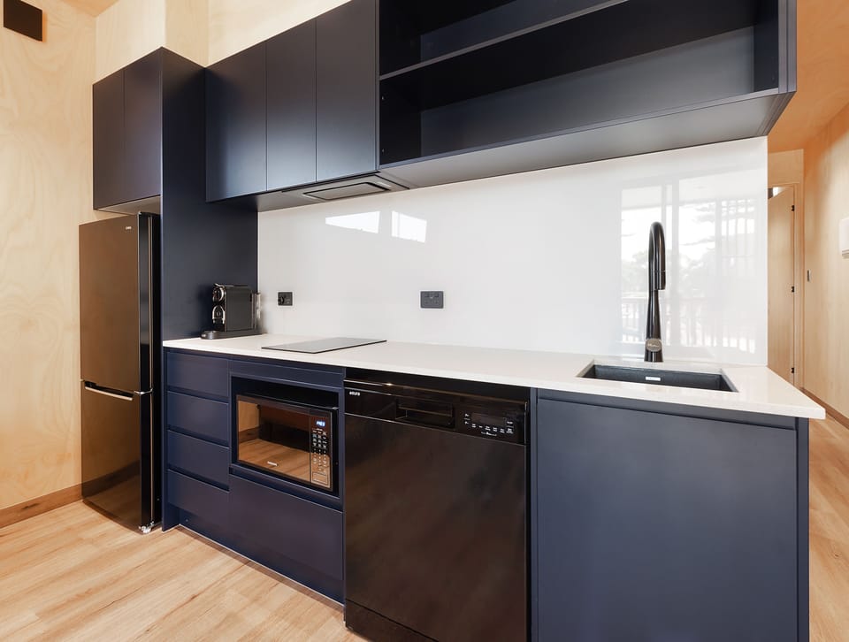 Superior Villa - Sleeps 4 - Dog Friendly | Private kitchen | Full-size fridge, microwave, toaster, cookware/dishes/utensils