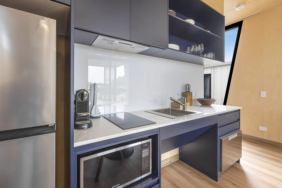 Superior Villa - Sleeps 6 - Accessible | Private kitchen | Full-size fridge, microwave, toaster, cookware/dishes/utensils