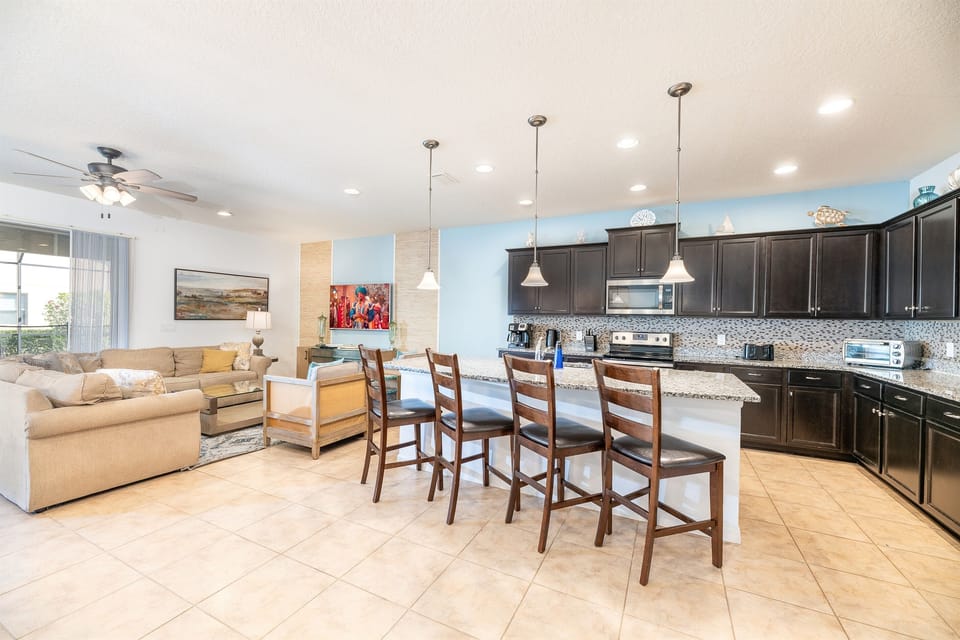 Open Plan Kitchen & Lounge