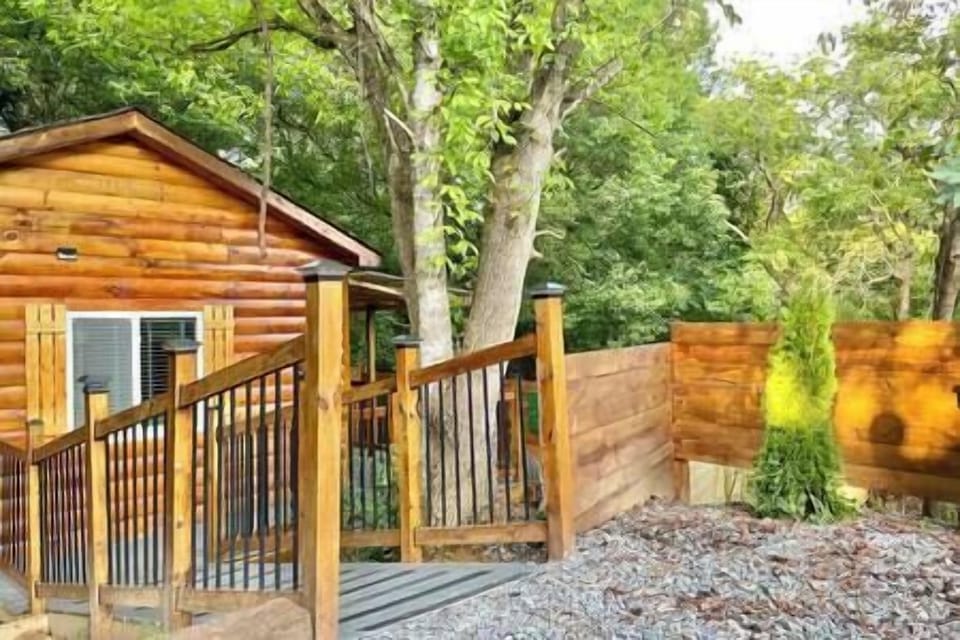 Front of the cabin/ parking