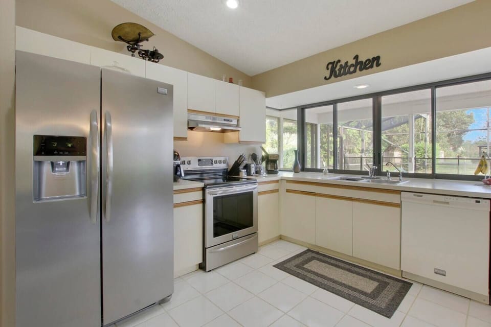 Kitchen with pass through