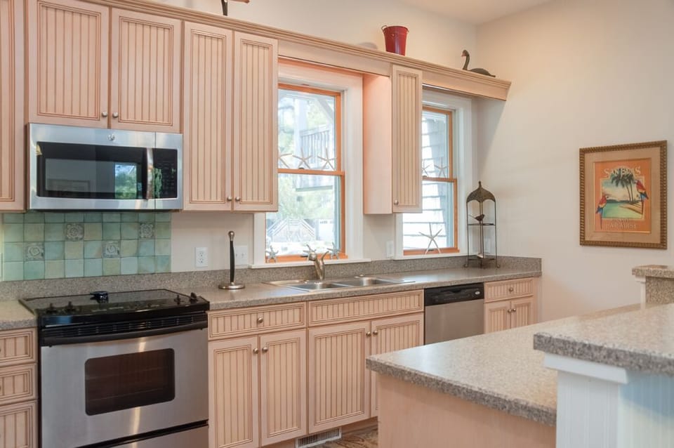 JR121: Reminiscent | Bottom Level Kitchen