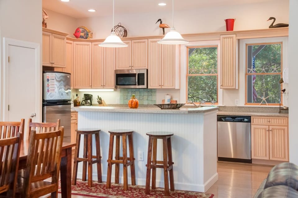 JR121: Reminiscent | Bottom Level Kitchen