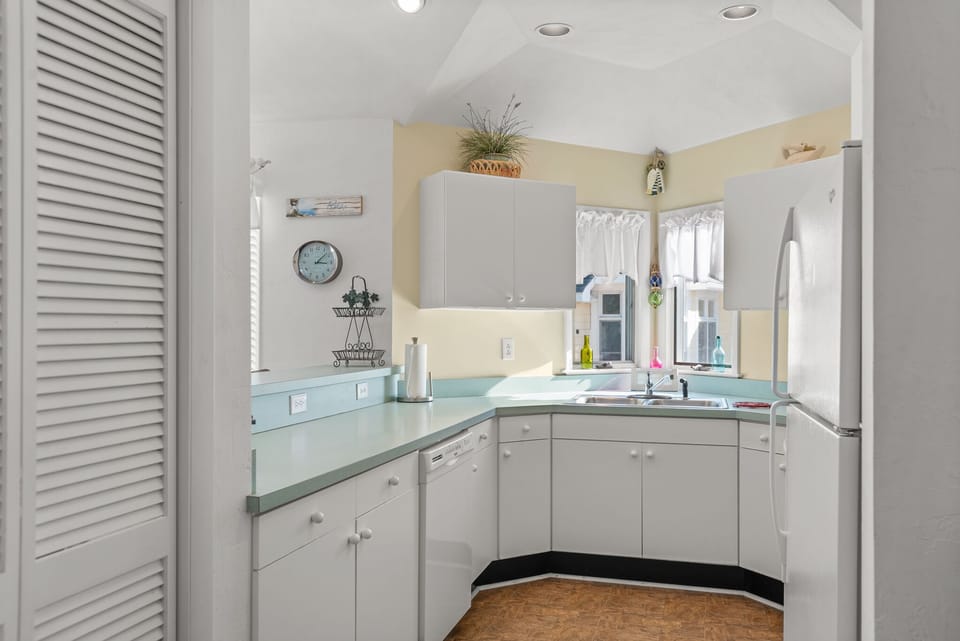 M861: Treasured Dreams | Top Level Kitchen