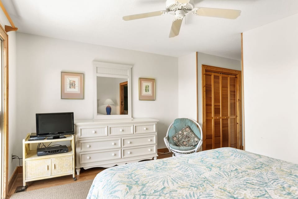 QE3: The Quay E3 | Top Level Bedroom 3