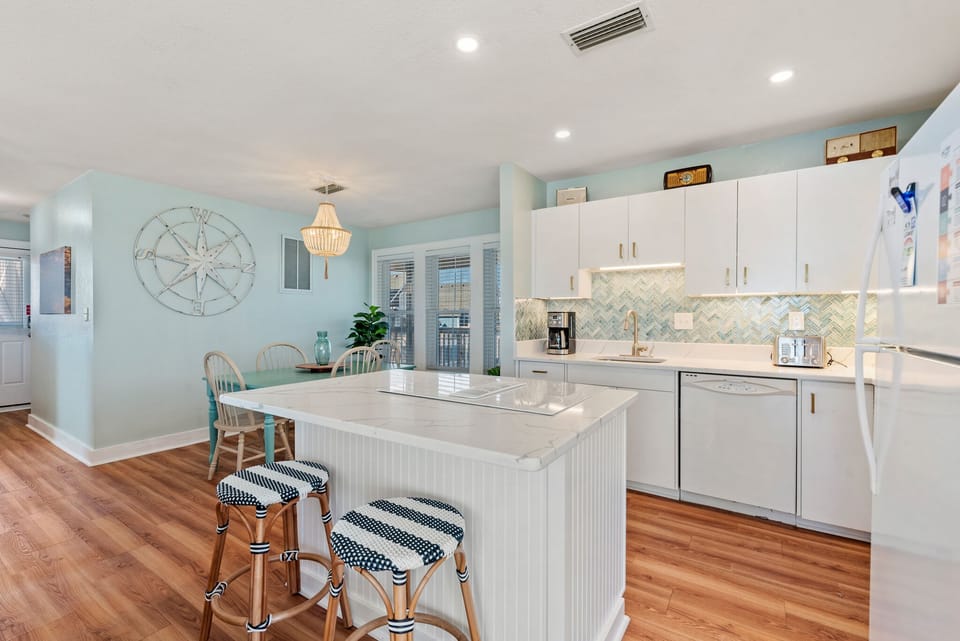 SC06: Wright Nice View | Kitchen