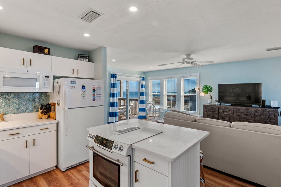 SC06: Wright Nice View | Kitchen
