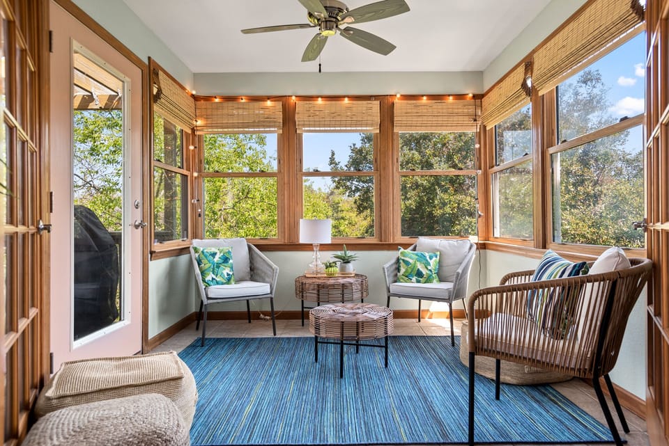 SH42: 3 Weeks On The Shores l Top Level Sunroom