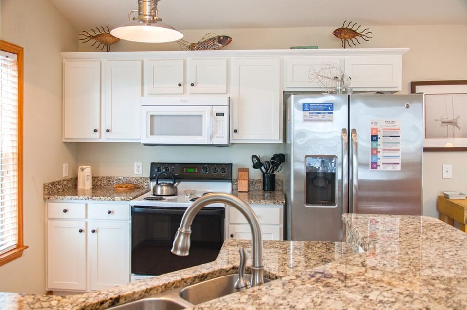 SS11: Just Wright | Top Level Kitchen