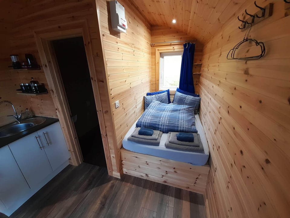 Basic Double Room, Ensuite (Glamping Pod) | Individually furnished