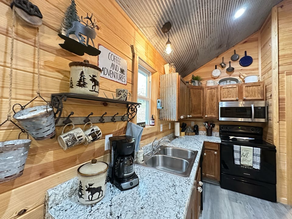 Full Size Kitchen