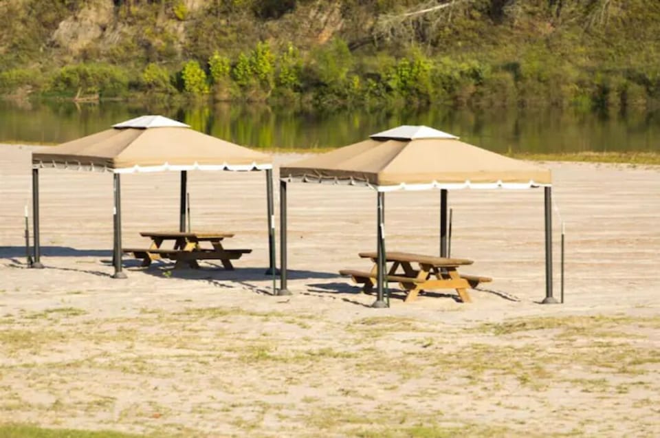 Beach/Trinity River is a short walk away or pack your vehicle and spend the day!