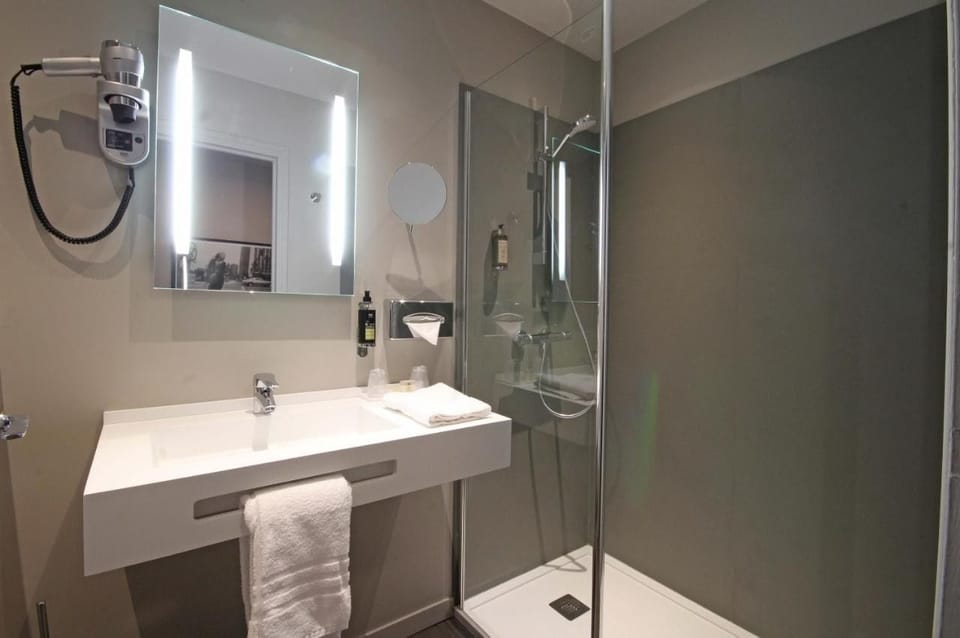 Logis Hotel le Faisan Dore Hotel in Normandy
