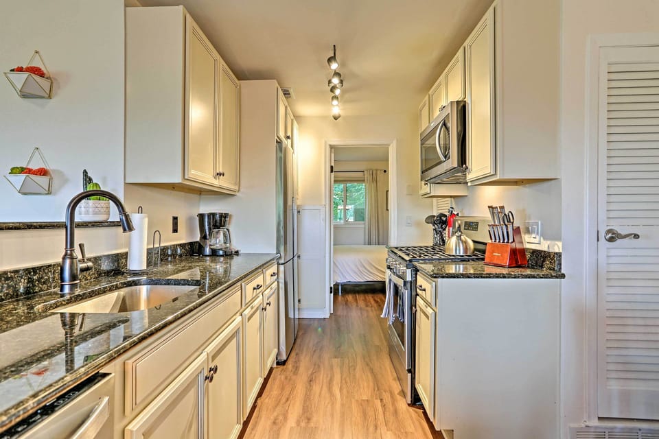 Kitchen | Fully Equipped w/ Stainless Steel Appliances | Microwave | Toaster
