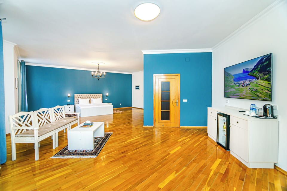 King Room | Premium bedding, minibar, individually decorated, individually furnished