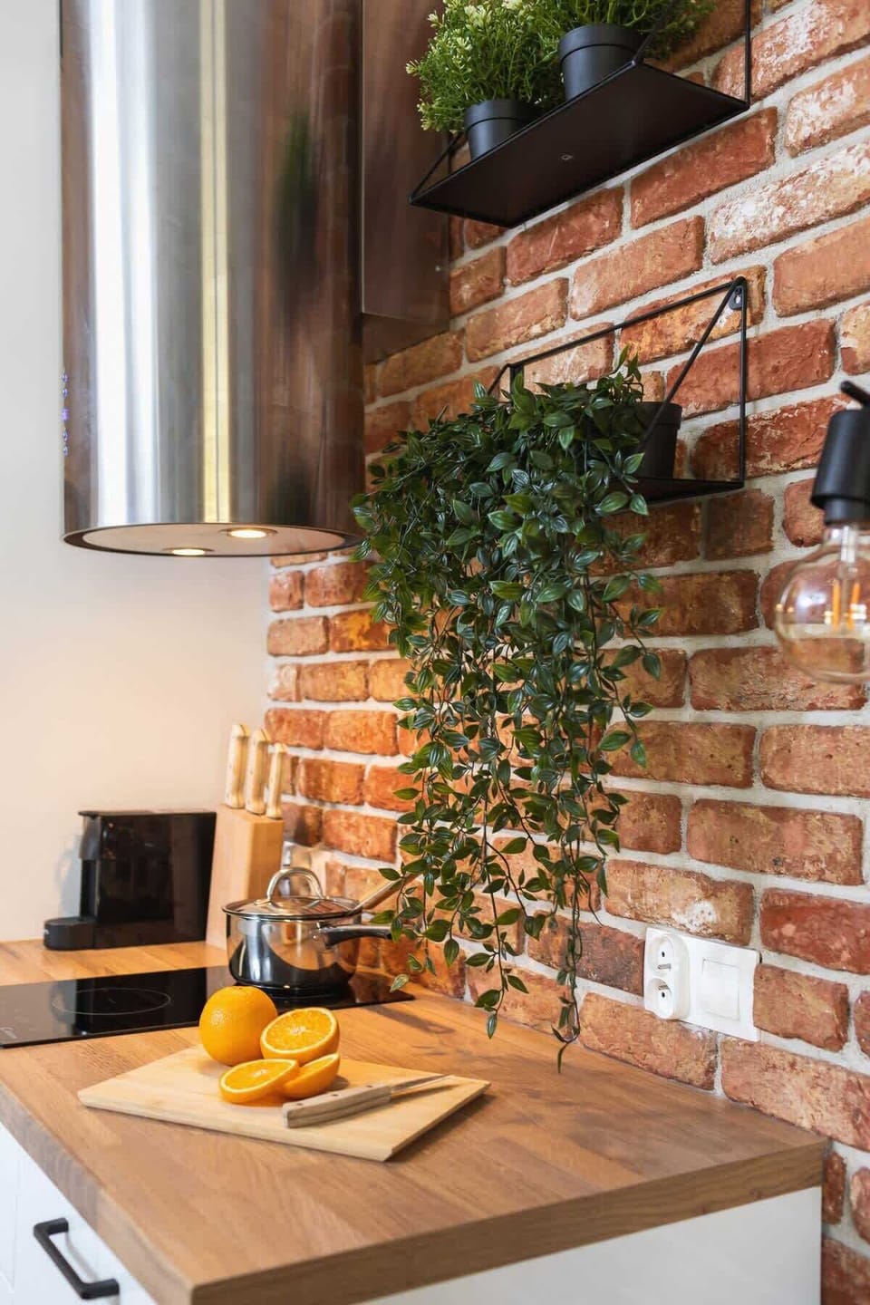 Details in the kitchenette.
