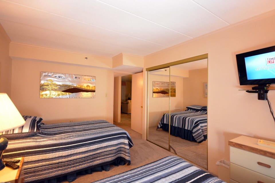 TWO-DOUBLES-BEDROOM
