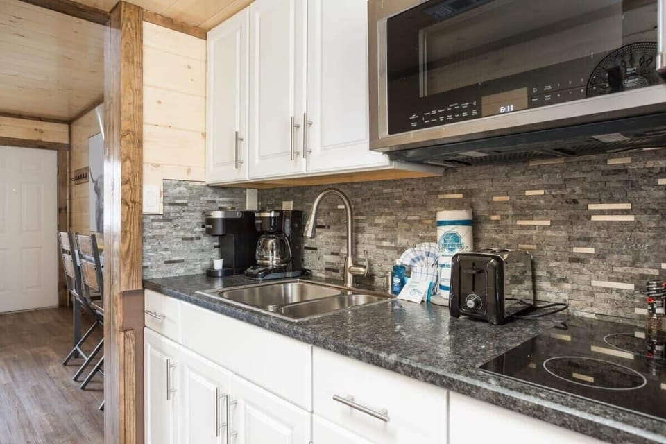 Kitchen Side View!