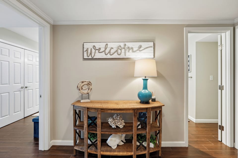Welcome to 473 Captains Walk!