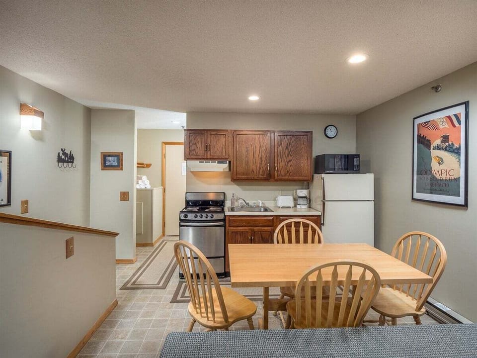 Dining and kitchen area