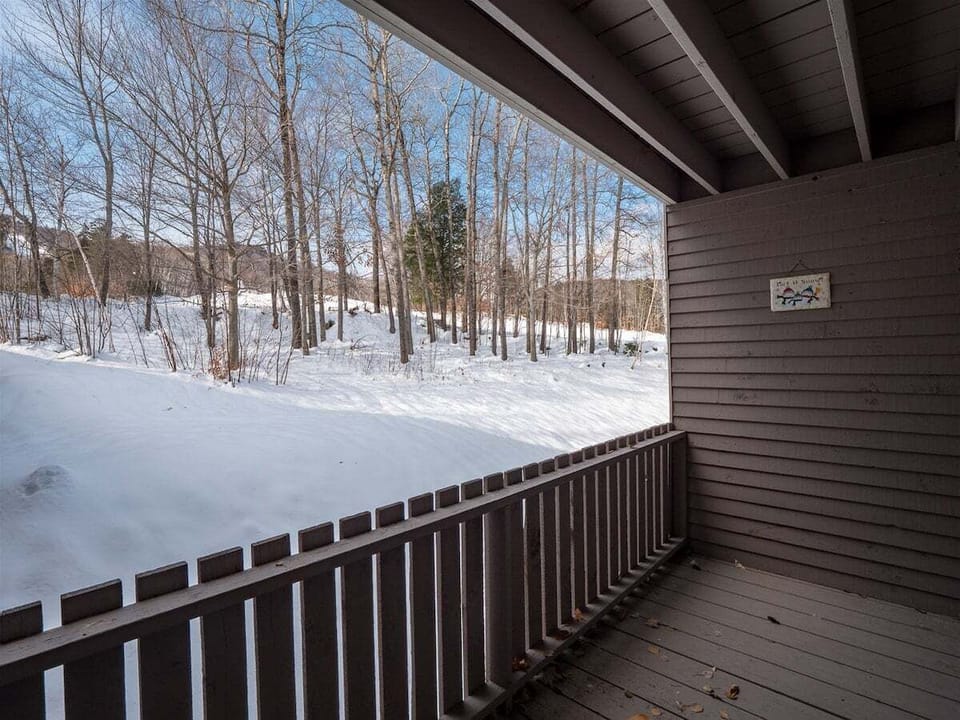Private deck