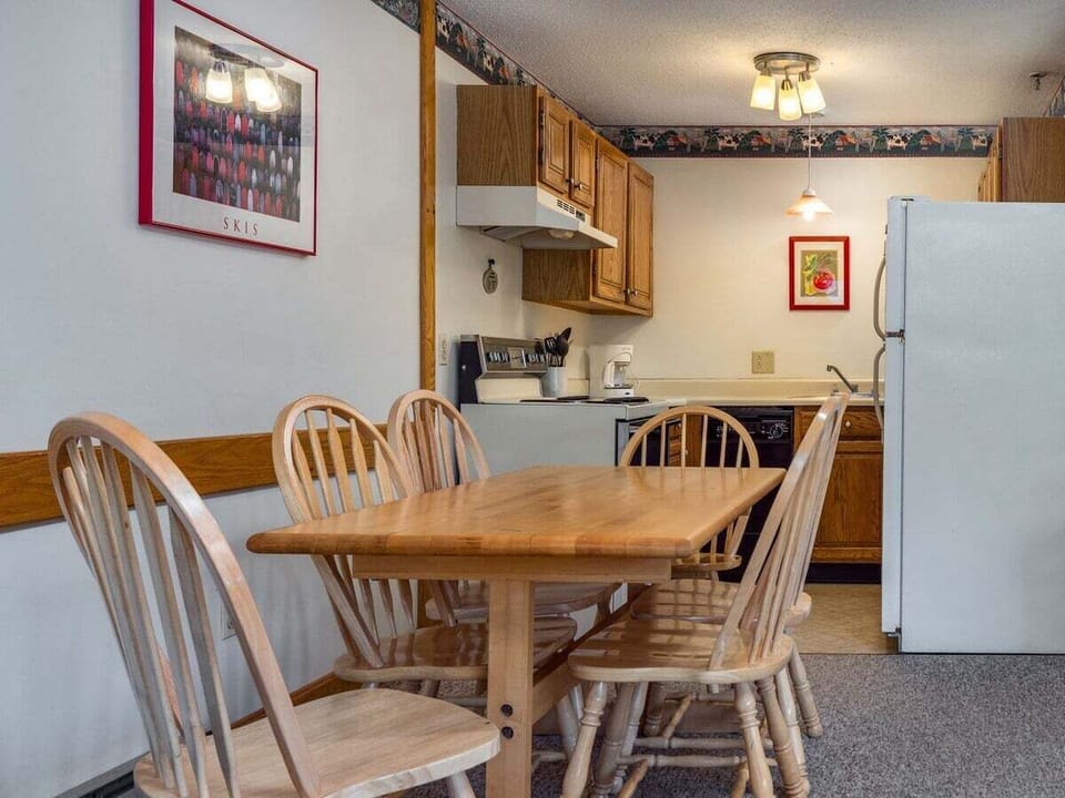 Dining and kitchen area