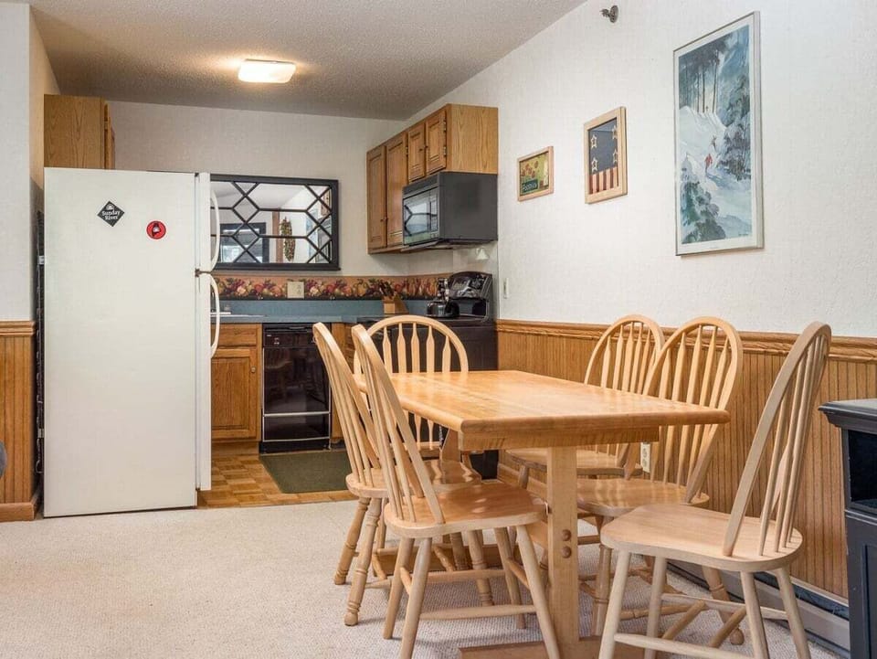 Dining and kitchen area
