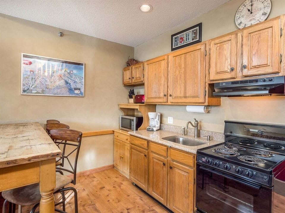 Beautiful kitchen area
